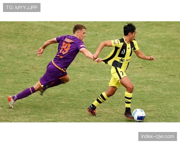 西甲三强争霸格局未变 比利亚雷亚尔成最大变数